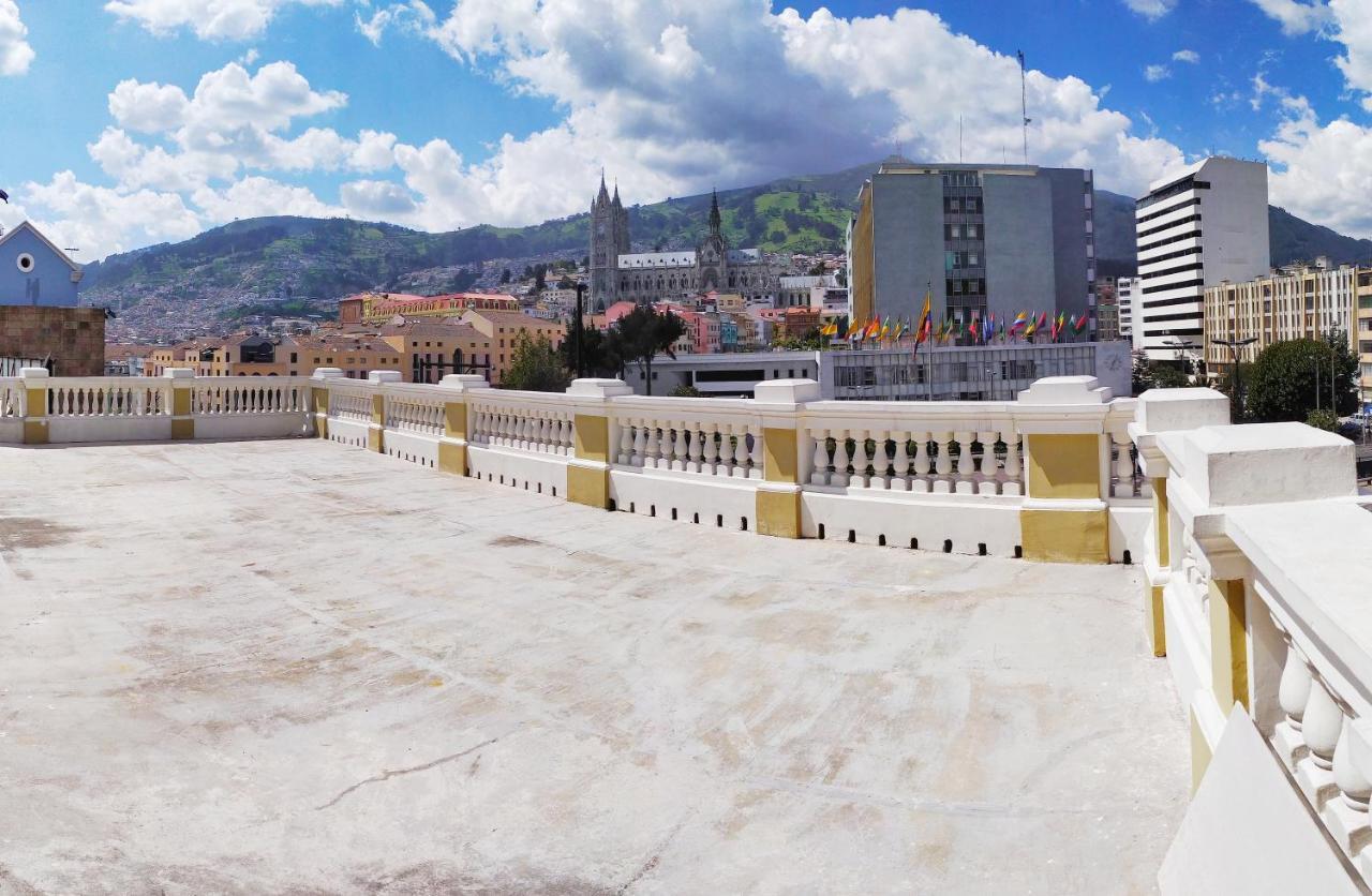 Casona 1914 Quito - Gothic Cathedral View Rooftop מראה חיצוני תמונה